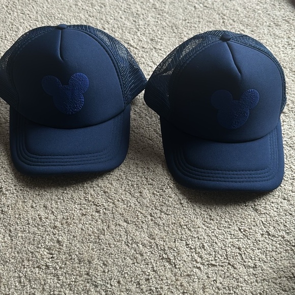 Navy Blue Trucker Hat with Mickey Mouse Design - Picture 2 of 4